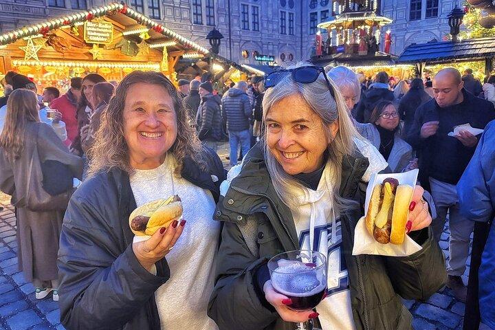 Recorrido original por el mercado de Navidad de Múnich con vino y comida festivos
