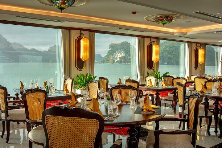 L’amour Kreuzfahrt 2 - Tag 1 - Nacht Ha Long Bay Scenic Luxury Tour