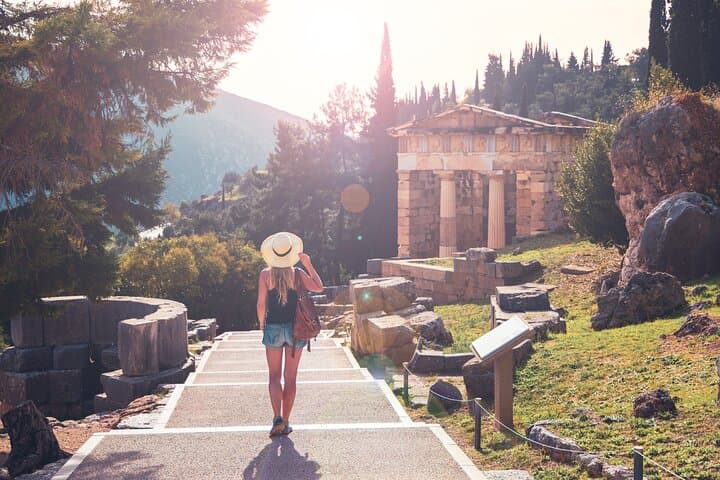 Delphi, Spanish guided one day tour