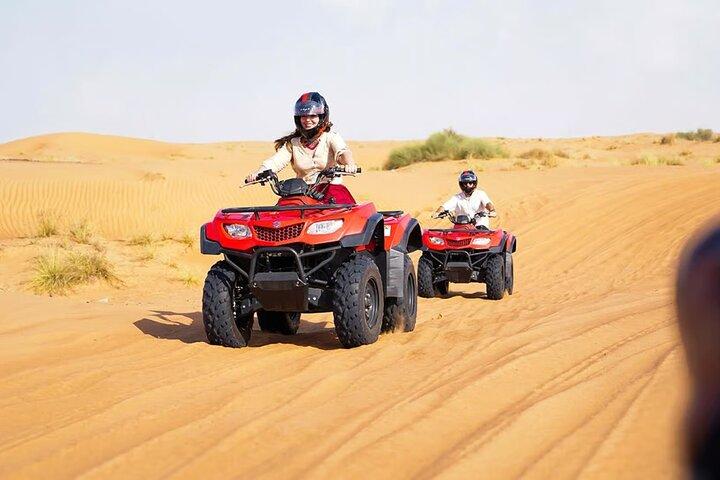 VIP RED DUNE SAFARI con Pick / Drop (Quad 30 min) Cammello e barbecue Diner