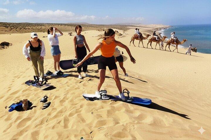 Agadir 3 - in - 1 Tour nel deserto : Sandboard, Cammello al tramonto e barbecue