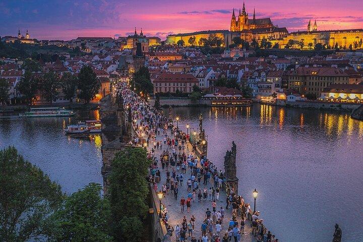 Prag till Passau privat transfer med 2 timmars sightseeing