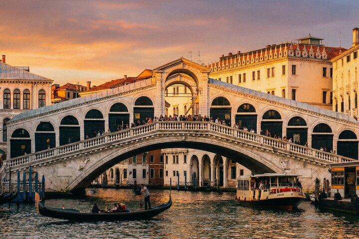 Tours de audio de IA autoguiados a Venecia y toda Italia durante 7 días