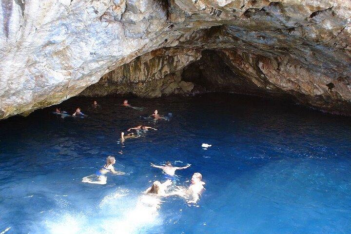 Piratenboottocht Alanya met lunch en gratis frisdrank