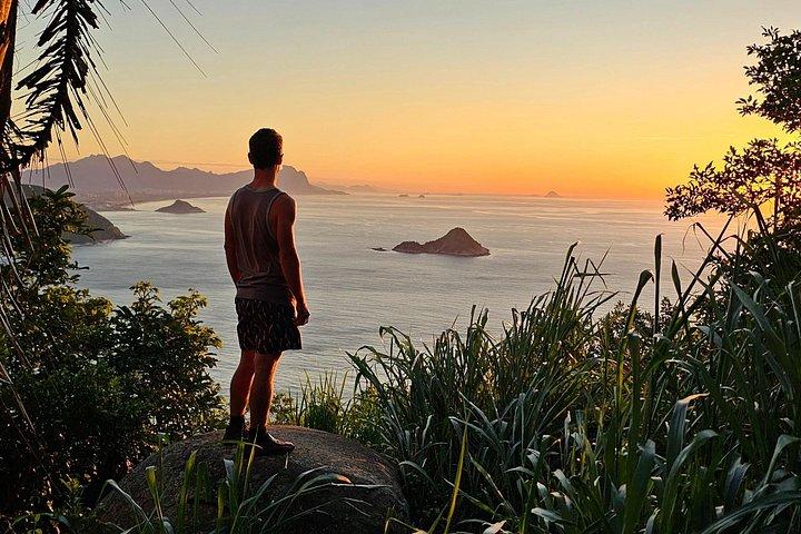Sunrise Hike to Telegraph Stone with Beach Visit