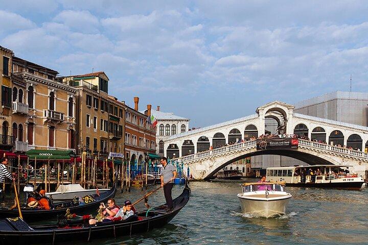 Willkommen bei Venedig Gruppentour Markusdom & Gondelfahrt