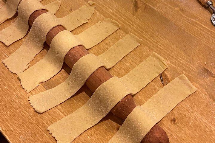 Fresh Pasta Class in Florence with unlimited Wine