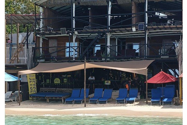 Quiet Beach, Baru Premium to the max