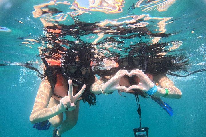 Mega Katamarane ALL INCLUSIVE Remote Paradise Beach Abenteuer