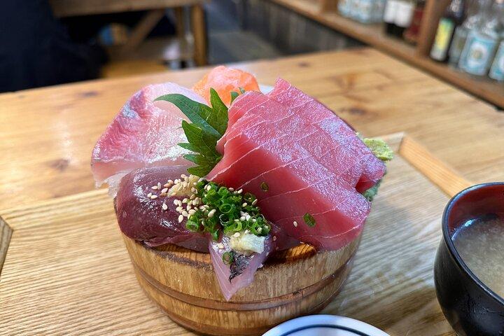 東京新宿フードツアー15品4食