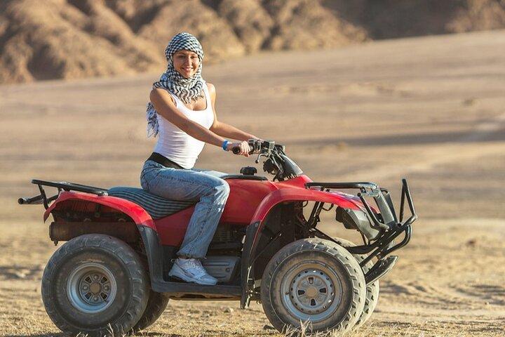 Quad met Camel Ride & Bedoeïenendorp, diner van Marsa Alam