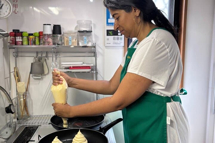 Learn to Make Fluffy Japanese Pancakes in Tokyo with Tomoko