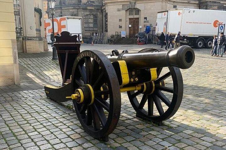 Dresden full Day Tour from Berlin by Private Car