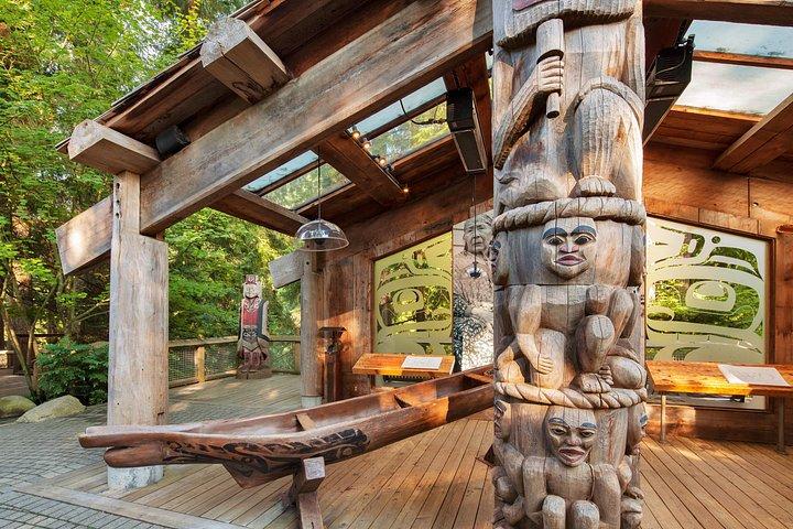 バンクーバー・ノースショアツアーカピラノ橋とグラウスマウンテン