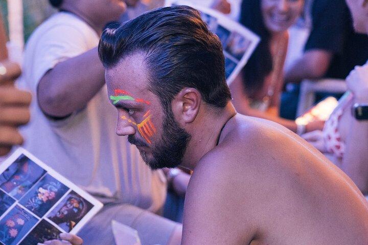 Praia do Paraíso de Phuket Massive Full Moon Dance and Fire Party