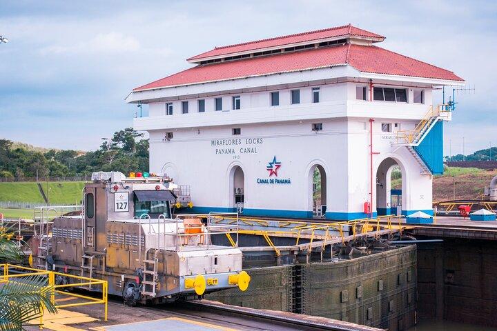 Panama Canal & City Tour in Half Day: Old Town & City Views