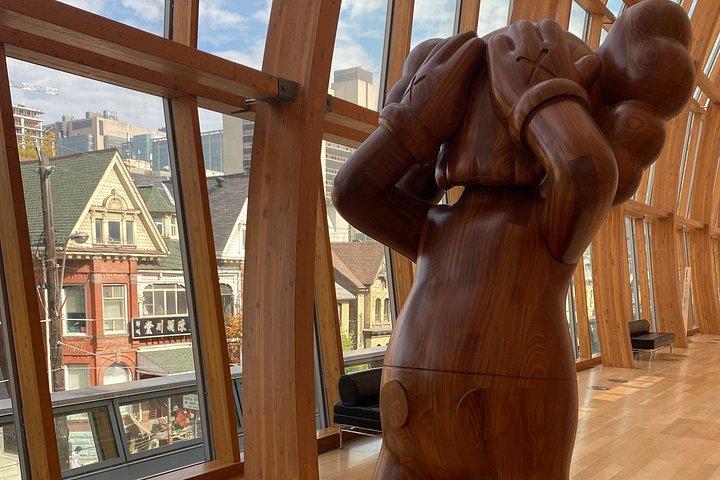 Toronto Highlights Walking Tour with a Local