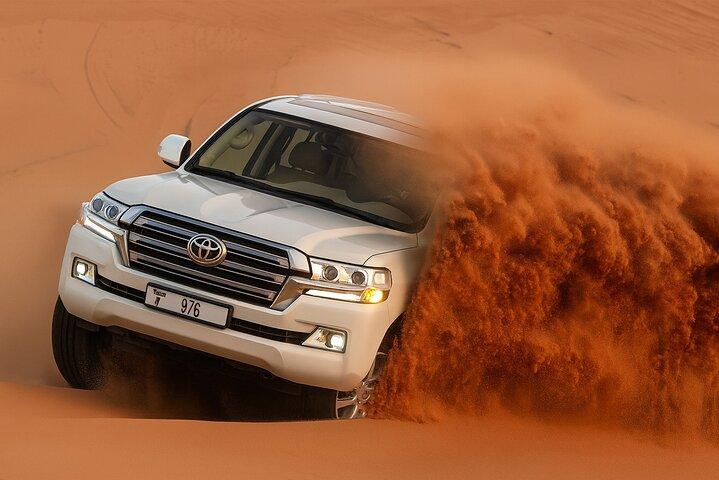 VIP Dubai Red Dune Desert Safari 4x4, Camel Ride and BBQ Dinner