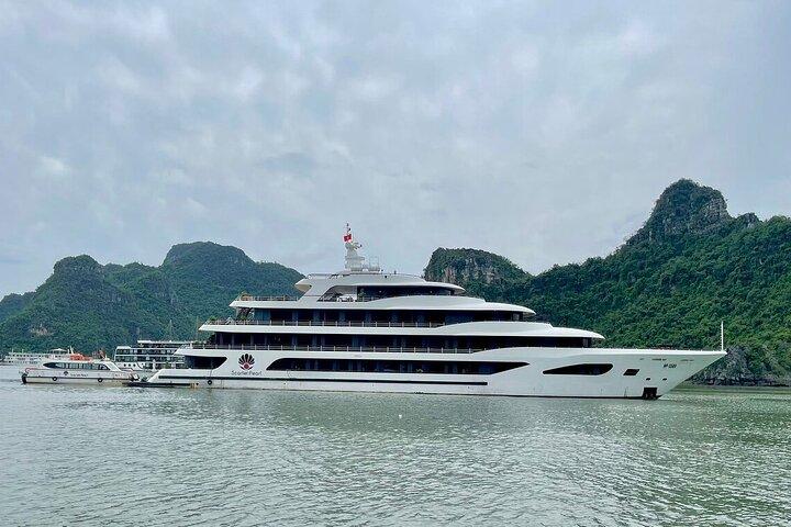 5 - Star Ha Long & Lan Ha Bay Cruise Tour 2D1N con balcón privado