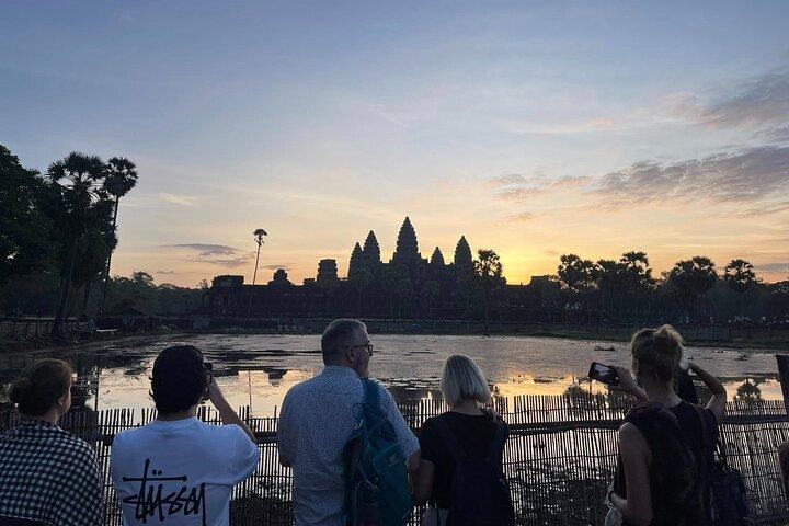 Excursão privada Angkor Wat Sunrise com Angkor Temples Pass