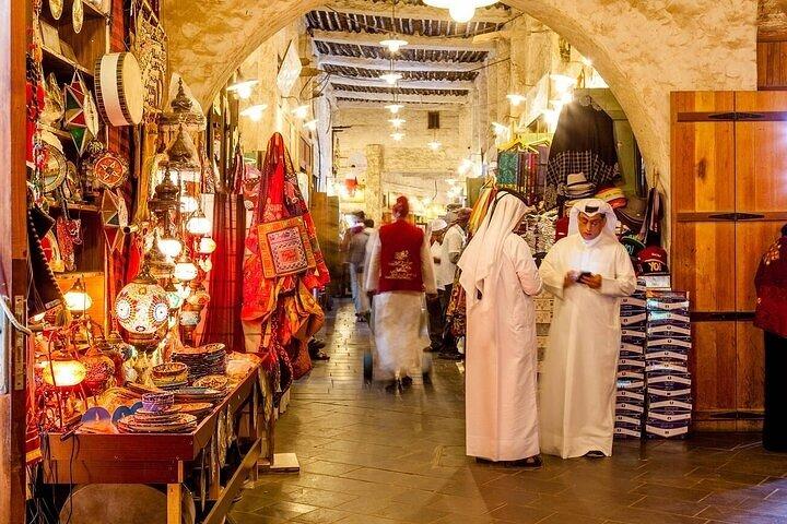 プライベートドーハツアー：スーク・ワキフ、カタラ、ザ・パール＆コーニッシュ