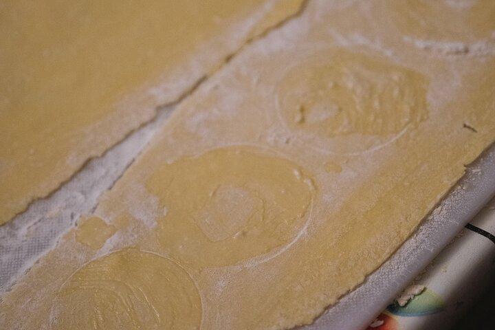 Bari: Pasta and Tiramisu Cooking Class with Wine