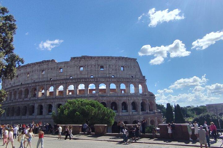 Roma Tours en el Coliseo y Foro Romano sin filas.