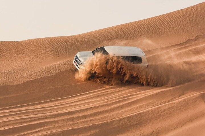 Dubai Desert Safari | Dune Bashing, Kamelritt & Grillabend