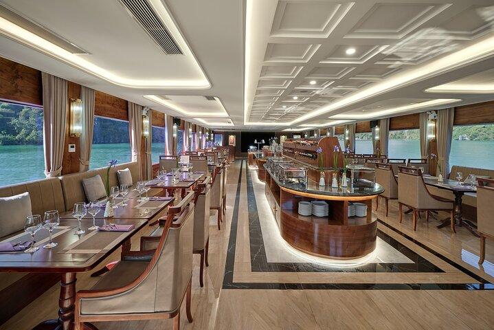 Cruzeiro Premium Halong de Hanói com Limousine, Música e Almoço