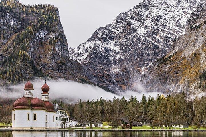 Excursión de un día a Konigssee y Zauberwald con paseo en barco