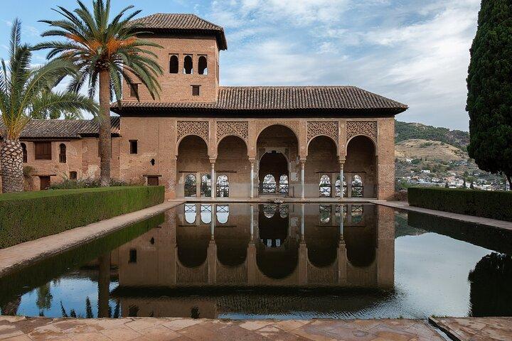 Excursión privada a Granada y la Alhambra desde Motril