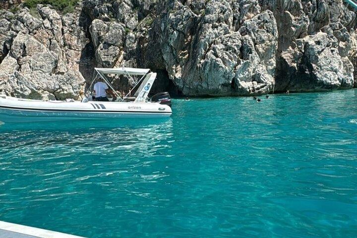 Himara : Tour en barco por la cueva de los piratas