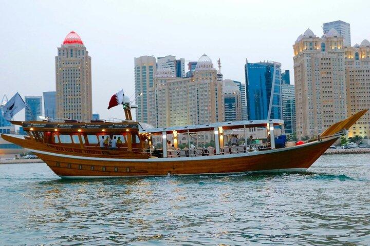 Doha : Abendliche Dhow-Kreuzfahrt mit optionalem Grillabendessen