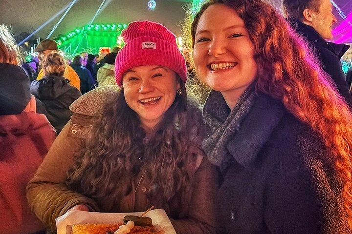 Recorrido original por el mercado de Navidad de Múnich con vino y comida festivos