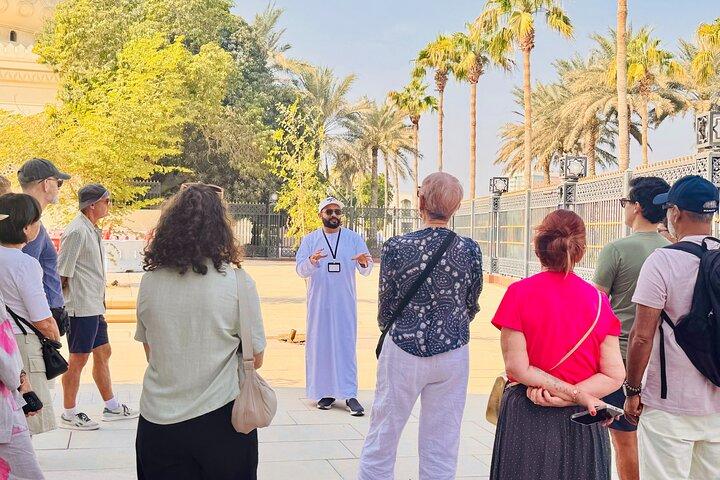 Old Dubai Cultural Experience : Al Fahidi, Souks & Jumeirah Mosque