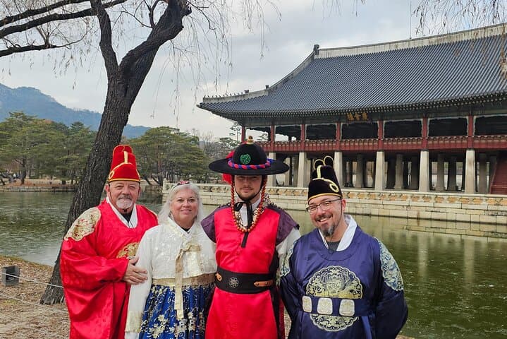 Free style private Tour(Essence of Seoul city or DMZ)