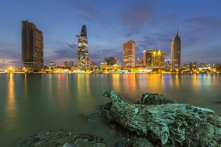 Visita privada aos ícones noturnos de Ho Chi Minh City