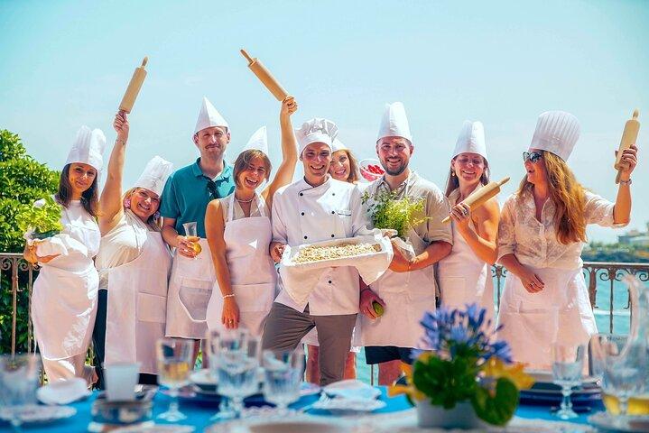 Catania Market Tour & Cooking in a Historic Home with Francesco