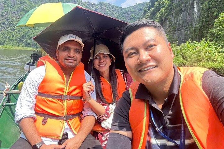 Private Ninh Binh Tour Hoa Lu Trang An Mua Caverna com Guia Local