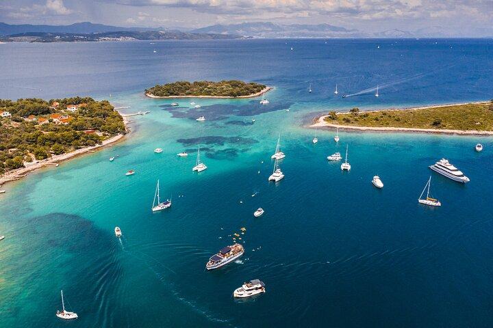 Split : Blue Lagoon & Šolta Full Day Cruise – 3 eilanden ervaring