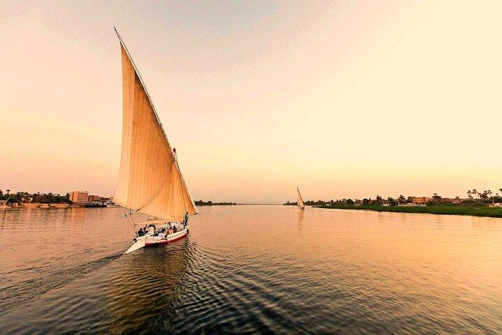 Private Sunset Felucca Sail em Luxor – 2 horas