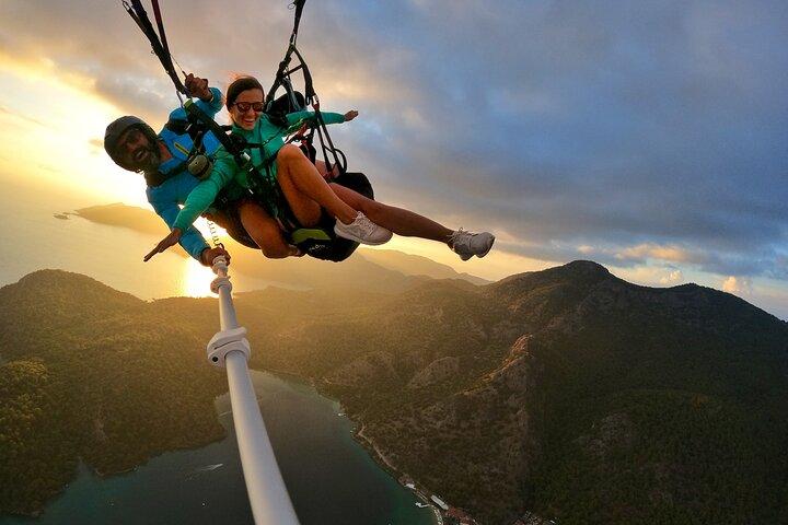 Paragliding Experience in Ölüdeniz