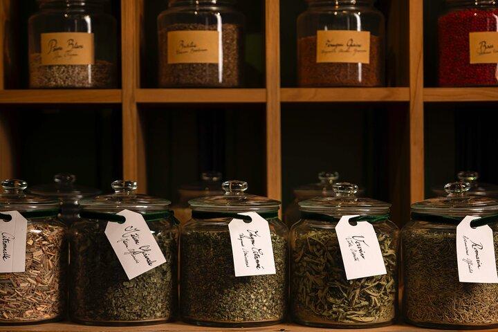 Paris Craft Distillery Make Your Own Gin Workshop