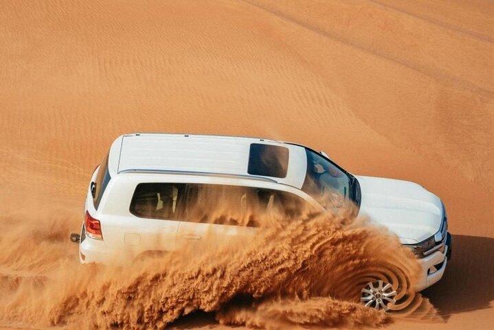 Doha : Quad ATV, Dune Bashing, Giro in Cammello e Inland Sea Tour