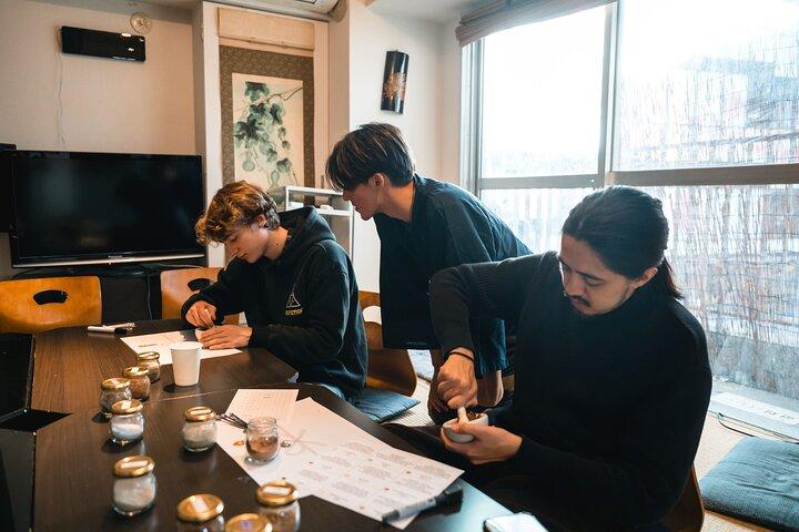東京：渋谷でカスタムお香作りワークショップ