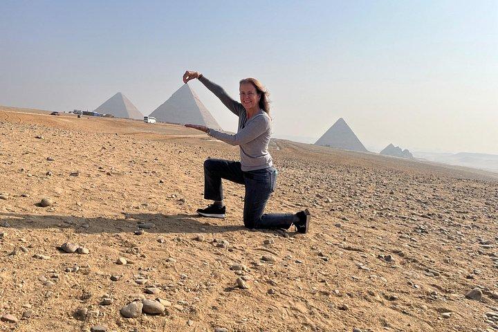 Private Giza Pyramids and Great Sphinx Stopover Experience