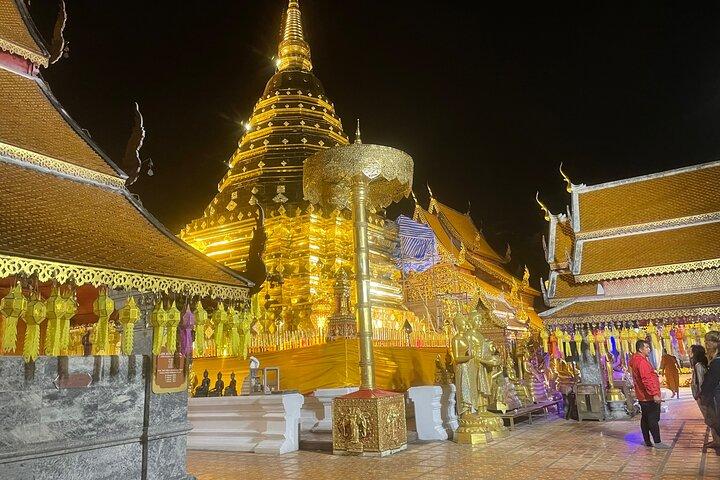 Chiang Mai-Temple du lever du soleil et visite de l'aumône du matin
