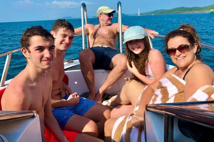 Excursion privée en hors-bord sur l'île de Thoi et plongée en apnée