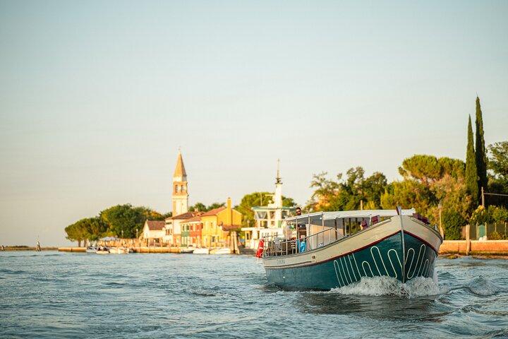 Tour de Murano, Burano, Torcello en barco clásico veneciano