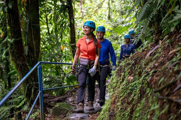 7 - Cable Zipline Adventure : Fliegen Sie über den Wasserfall La Fortuna